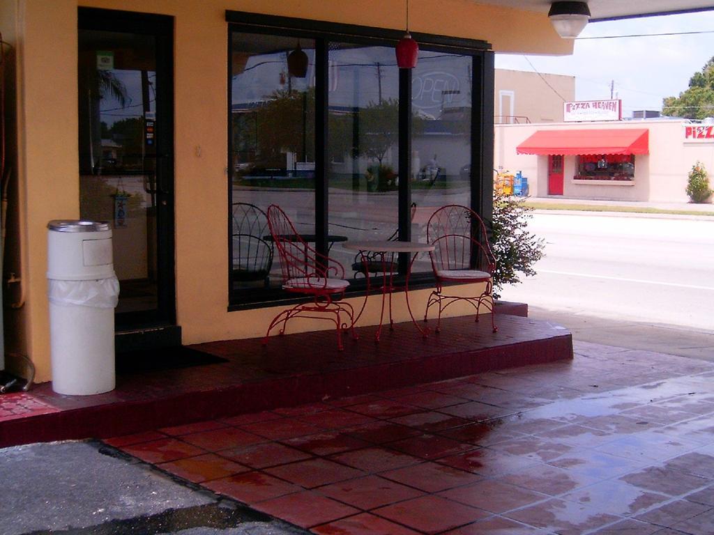 Budget Inn Of Okeechobee Eksteriør billede